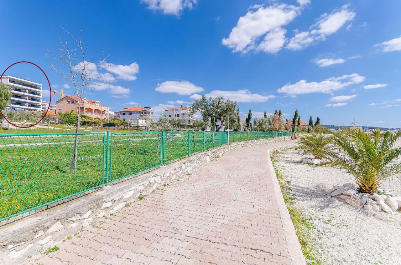 Apartment Rozalia Trogir Exterior photo