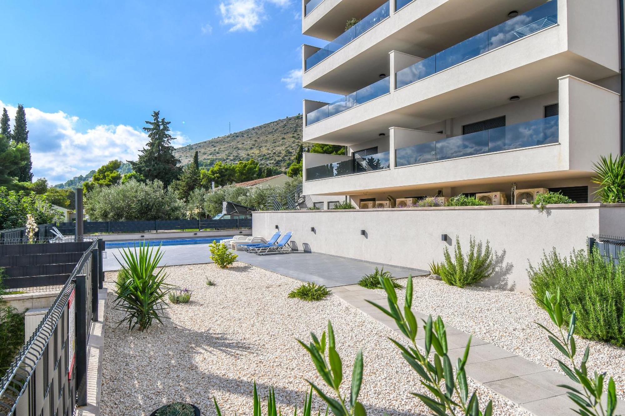 Apartment Rozalia Trogir Exterior photo